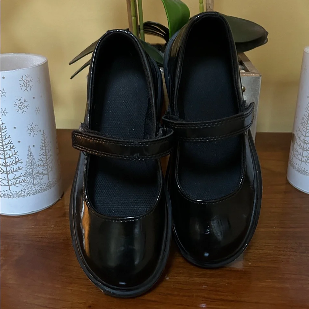Dr. Martens Junior Glossy Black Patent Leather Mary Jane Shoes Kids Size 1